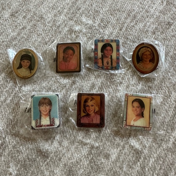 American Girl Accessories - American Girl Circle of Smiles Pin Lot